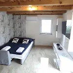 Vadgalamb Apartmanhaz