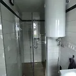 Vadgalamb Apartmanhaz * Lipót