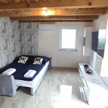 Vadgalamb Apartmanhaz