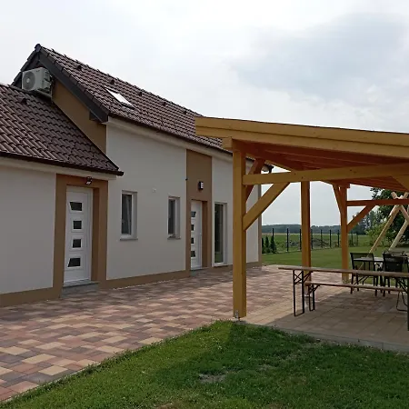 Vadgalamb Apartmanhaz *