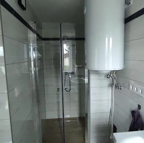 Vadgalamb Apartmanhaz * Lipót